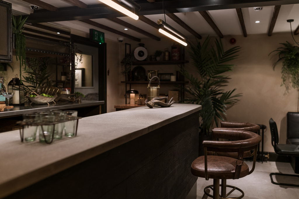 Khai Khai Parlour bar